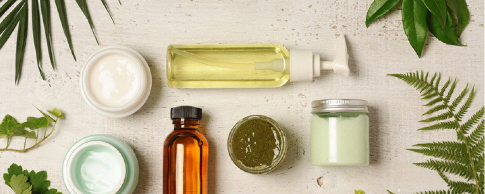 Organic or natural cosmetics for the face: what is the difference and features